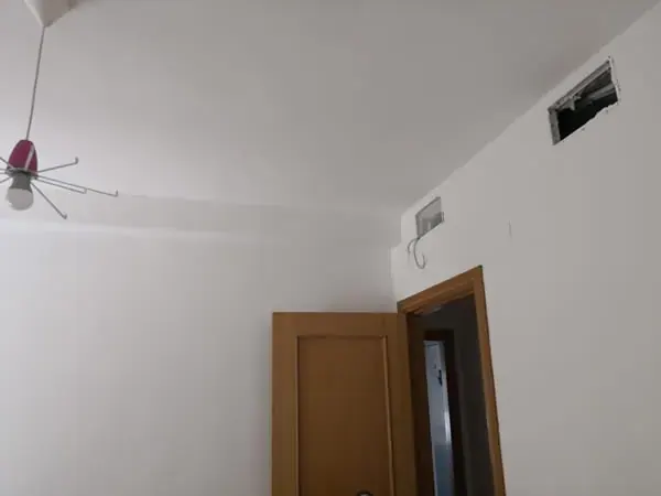 Rejilla terminada en zona de paso