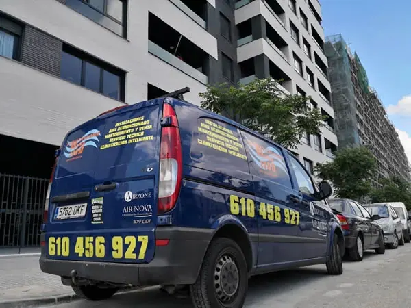 Furgoneta de la empresa en Málaga